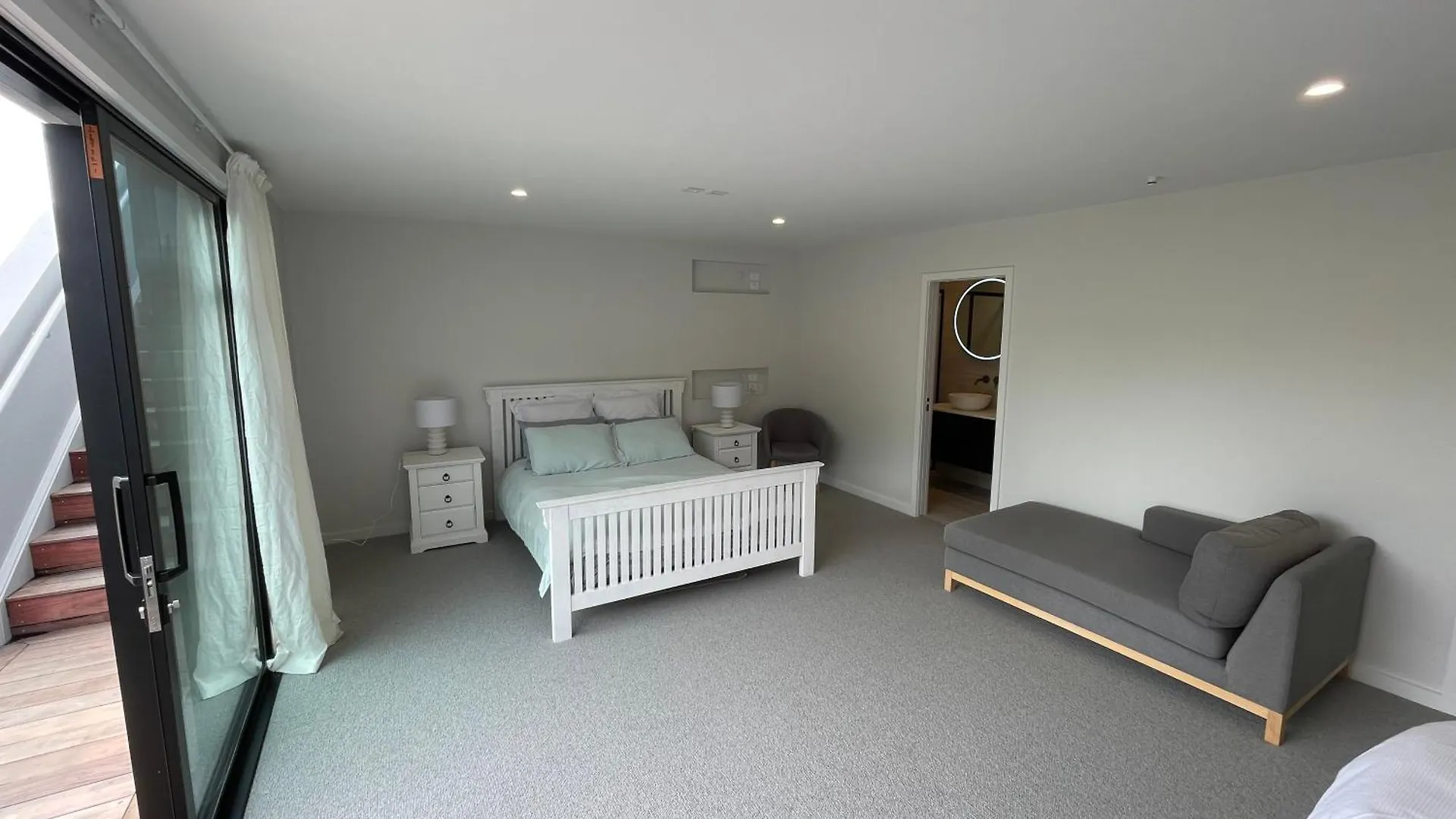 Villa Guesthouse @ Te Puna Tauranga New Zealand